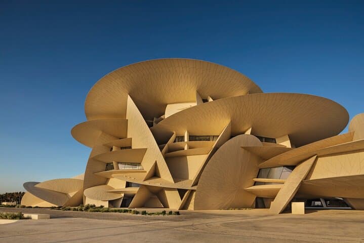 Doha City Tour | Souq Waqif | Courniche | The Pearl | Katara etc