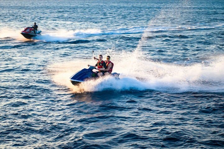 Doha Jet Ski Adventure: Speed, Splash, and Skyline Views
